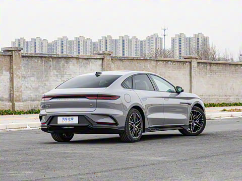 2025�� EV �Ǽݰ� 605KM������