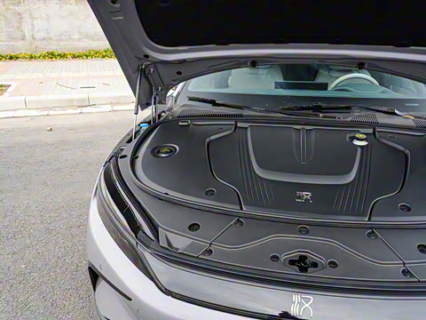 2025�� EV �Ǽݰ� 605KM������