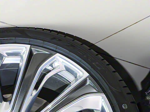 2026�� 4.0T V8 Mulliner