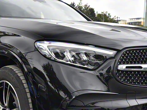 2025�� �Ŀ� GLC 260 L 4MATIC ������