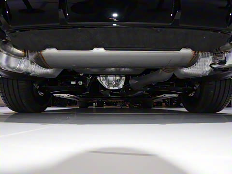 2025�� 330i 50����������