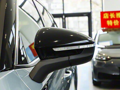 2024�� �Ŀ� 380TSI ����R-LineѲ�� ������