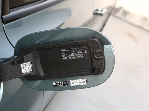 2025�� E 260 �˶���