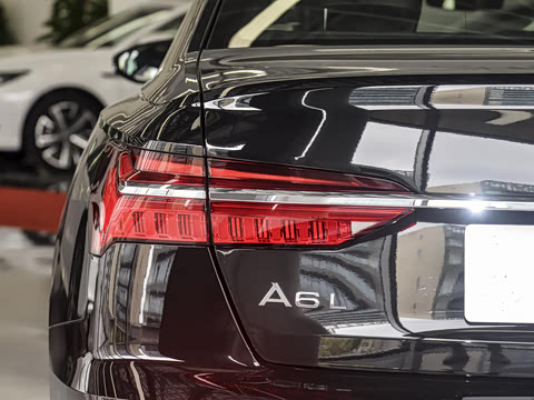 2025�� �Ŀ� 45 TFSI quattro ��ѡ������