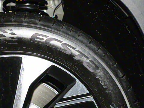 2025�� ̽��L 330TSI ������Ӣ