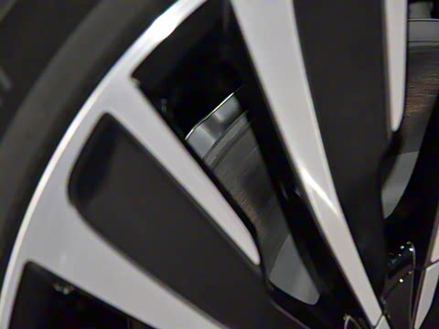 2025�� ���� 760 Max��������������ʻ