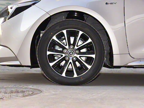 2024�� ���ܵ��˫�� 1.8L ������