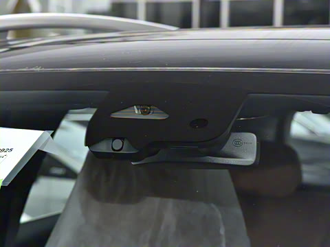 2025�� GLC 260 L 4MATIC ������