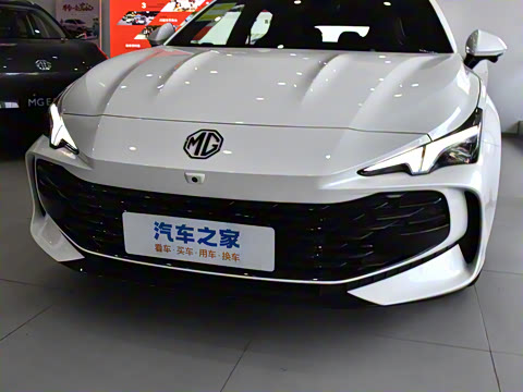 2025�� 2.0T Trophy+ �����˶���