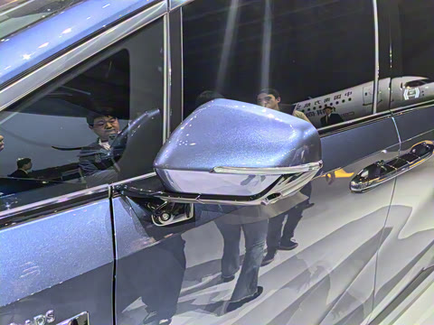 2025�� Ǭ��ϵ�� Ultra ͷ�Ȳ�