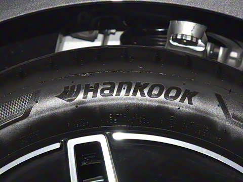 2025�� E 300 ʱ�����˶���