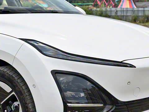 2025�� 610km �����콢��