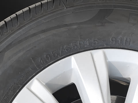 2025�� ���� 1.5L ���ݰ�