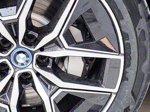 2025�� eDrive 40L M�˶���װ