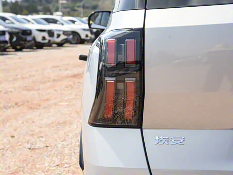 2025�� ���������� 650 ������