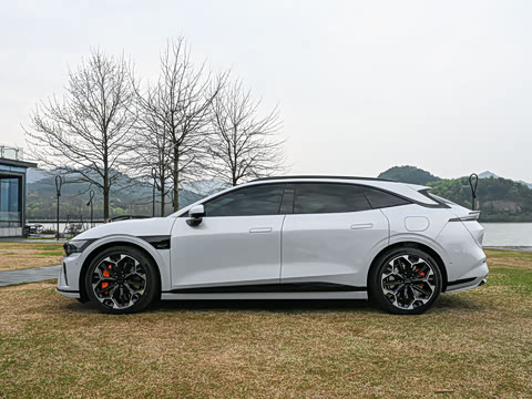 2025�� �����������Ǽݰ� 100kWh