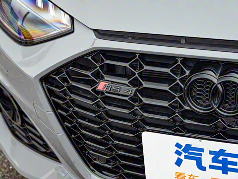 2024��  RS4 Avant ȼ���