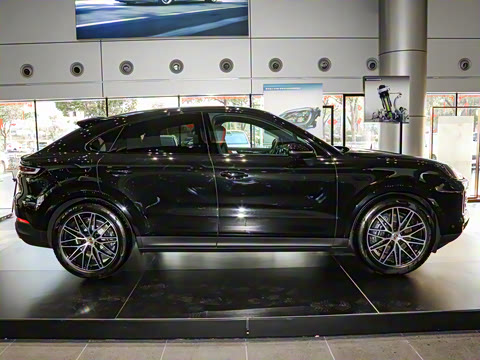 2025�� Cayenne Coup�� 3.0T