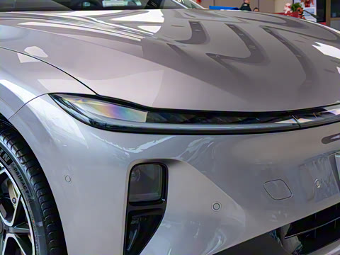 2025�� ��������� 710�콢��