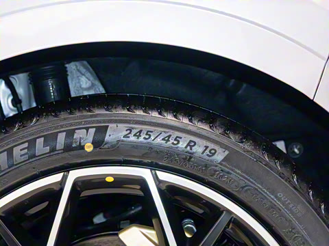 2025�� ��������� 710�콢��