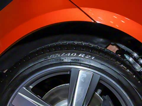 2025�� Macan 2.0T ���ΰ�