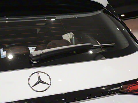 2025�� �Ŀ� GLC 260 L 4MATIC ������