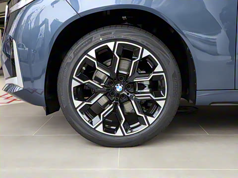 2025�� xDrive30L ������ M�˶���װ