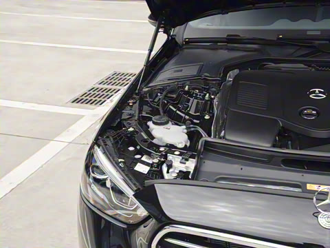 2025�� �Ŀ� C 260 L