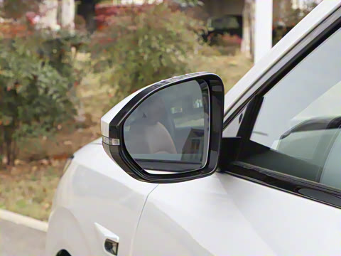 2025�� 210Max���Ȱ� 6��