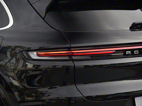 2025�� Cayenne E-Hybrid 2.0T