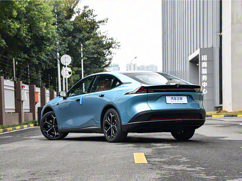 2025�� 230UltraǬ���Ǽ�ADS SE���̰�