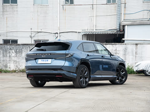 2025�� ����������Max