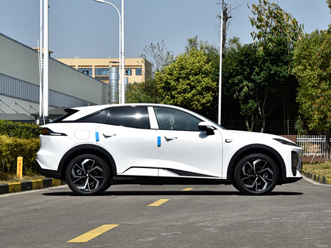 2025�� 215Max ��ΪǬ���Ǽ�ADS SE���̰�