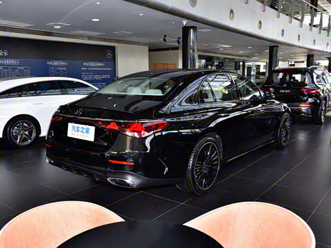 2025�� E 300 �������˶���