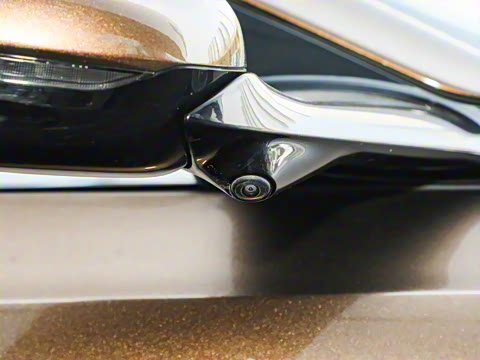 2025�� 4.0T V8 Volante