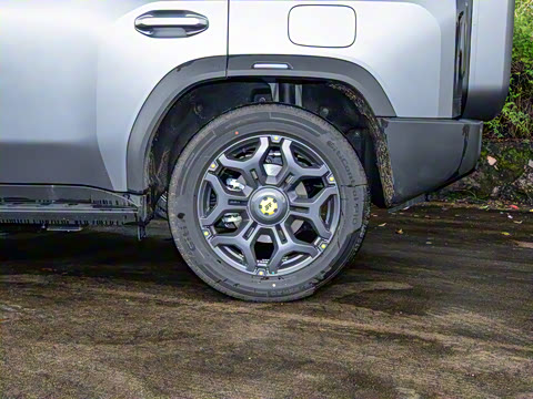 2024�� C-DM 208KM ɽҰ��