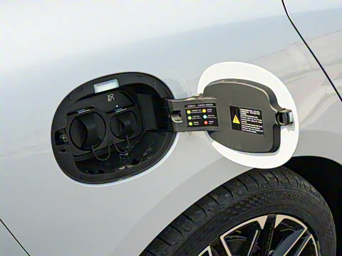 2025�� EV �Ǽݰ� 605KM������