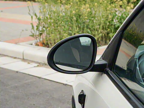 2025�� �Ǽݰ� 305km ���ɰ�