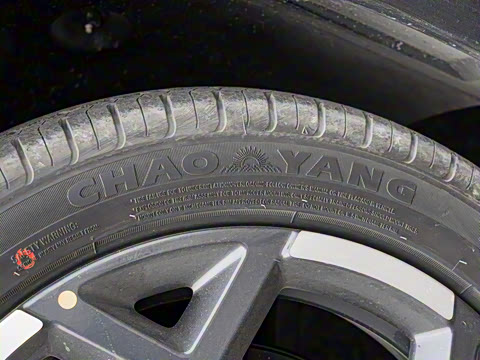 2025�� �Ǽݰ� 305km ���ɰ�