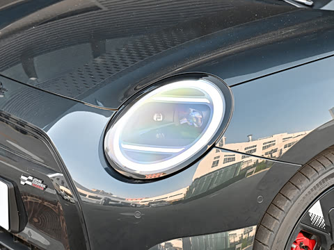 2025�� JOHN COOPER WORKS