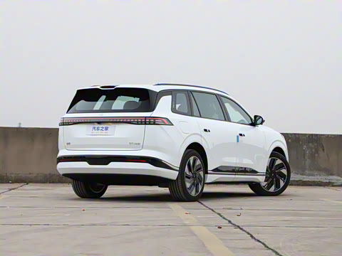 2025�� 636Ultra����� 6��