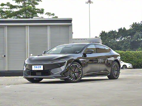 2024�� 700 ���������������