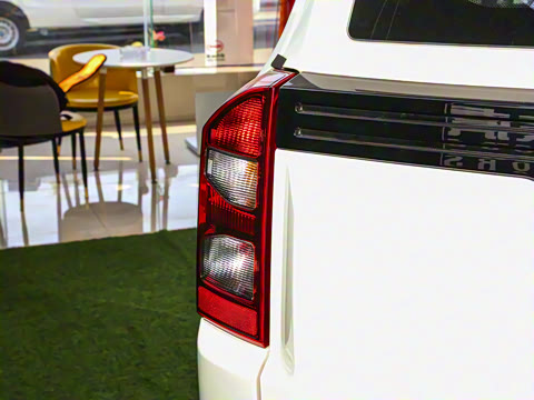 2022�� 1.5L �ֶ���Ӣ�� 5��