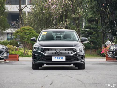 18.83万起 2024帕萨特出众款昂首上市