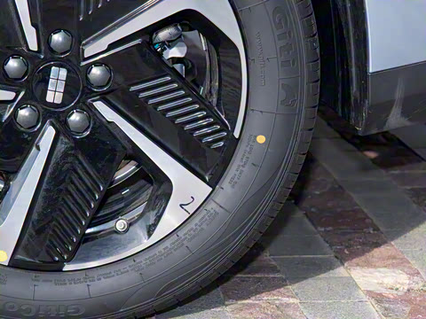 2025�� EM-i 140km ̽��+��