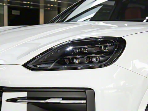 2025�� Cayenne S E-Hybrid 3.0T