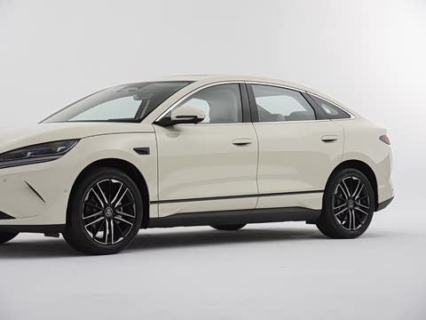 2025�� EV 545KM׿Խ��