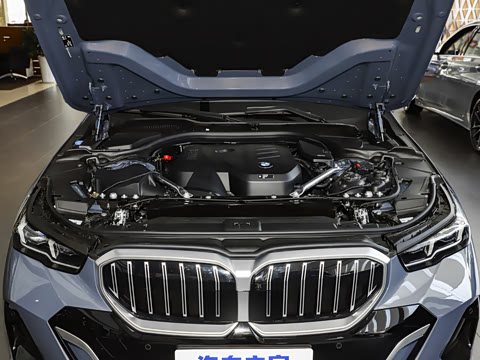 2025�� 530Li xDrive M�˶���װ
