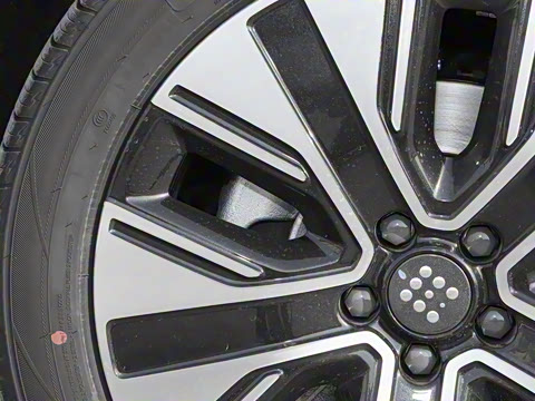 2025�� 165km ���������ж��ư� 5��