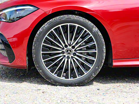 2025�� CLE 260 ���ܳ�